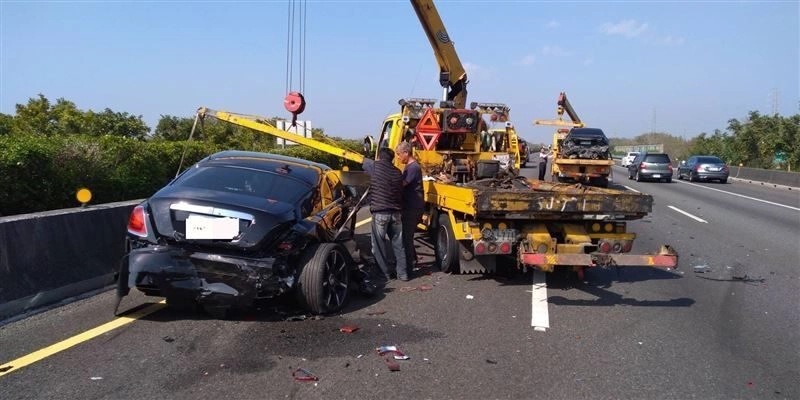 giai-dap-chi-tiet-mo-thay-tai-nan-giao-thong